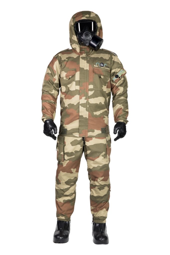 イギリス軍・警察　イギリス製　化学防護服　CBRN装備　レスポンダー3 イギリス軍イギリス警察PMC装備などにAMMBOSODAR ARMS製ボディ